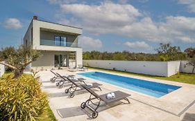 Villa Dunja